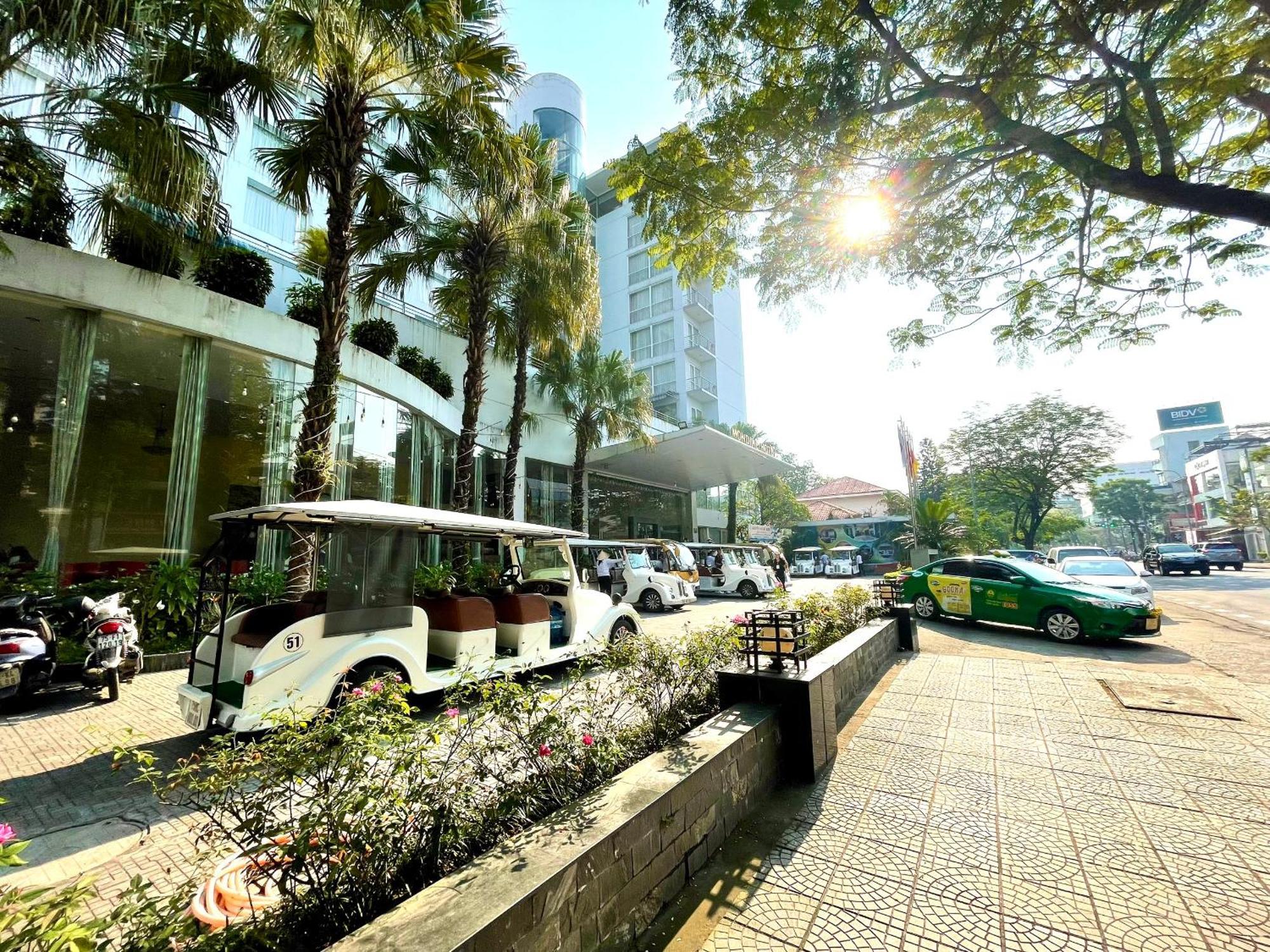 Mondial Hotel Hue Exterior foto